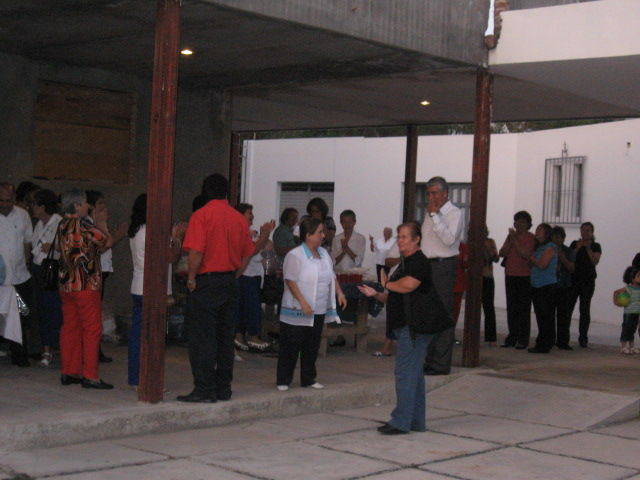 ENTREGA DEL TEMPLO POR EL OBISPO