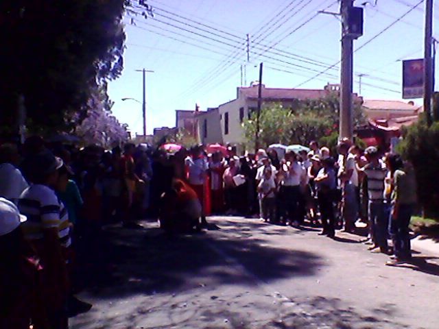 jesus con la multitud