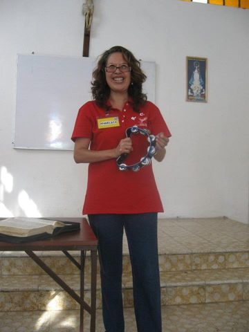 ANGLICA PREDICANDO